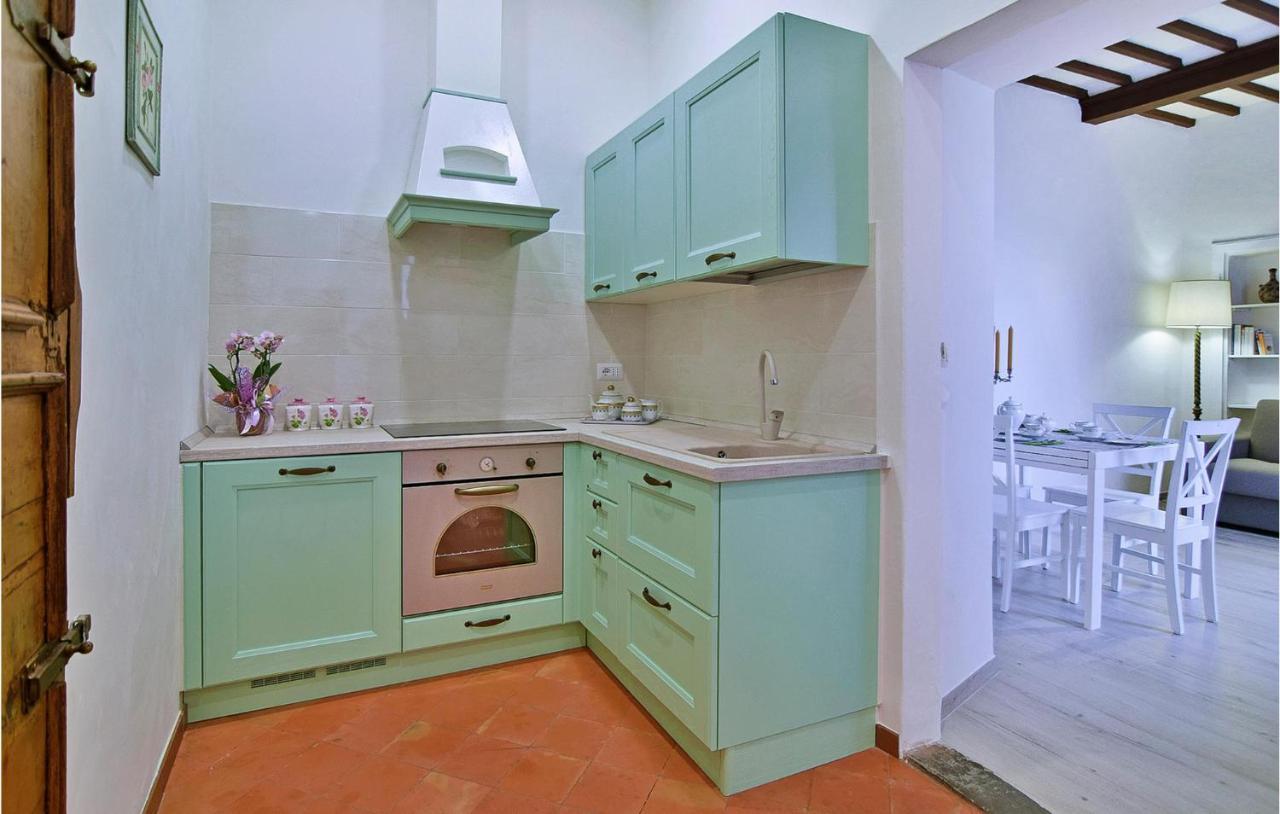 1 Bedroom Gorgeous Apartment In Ареццо Екстер'єр фото