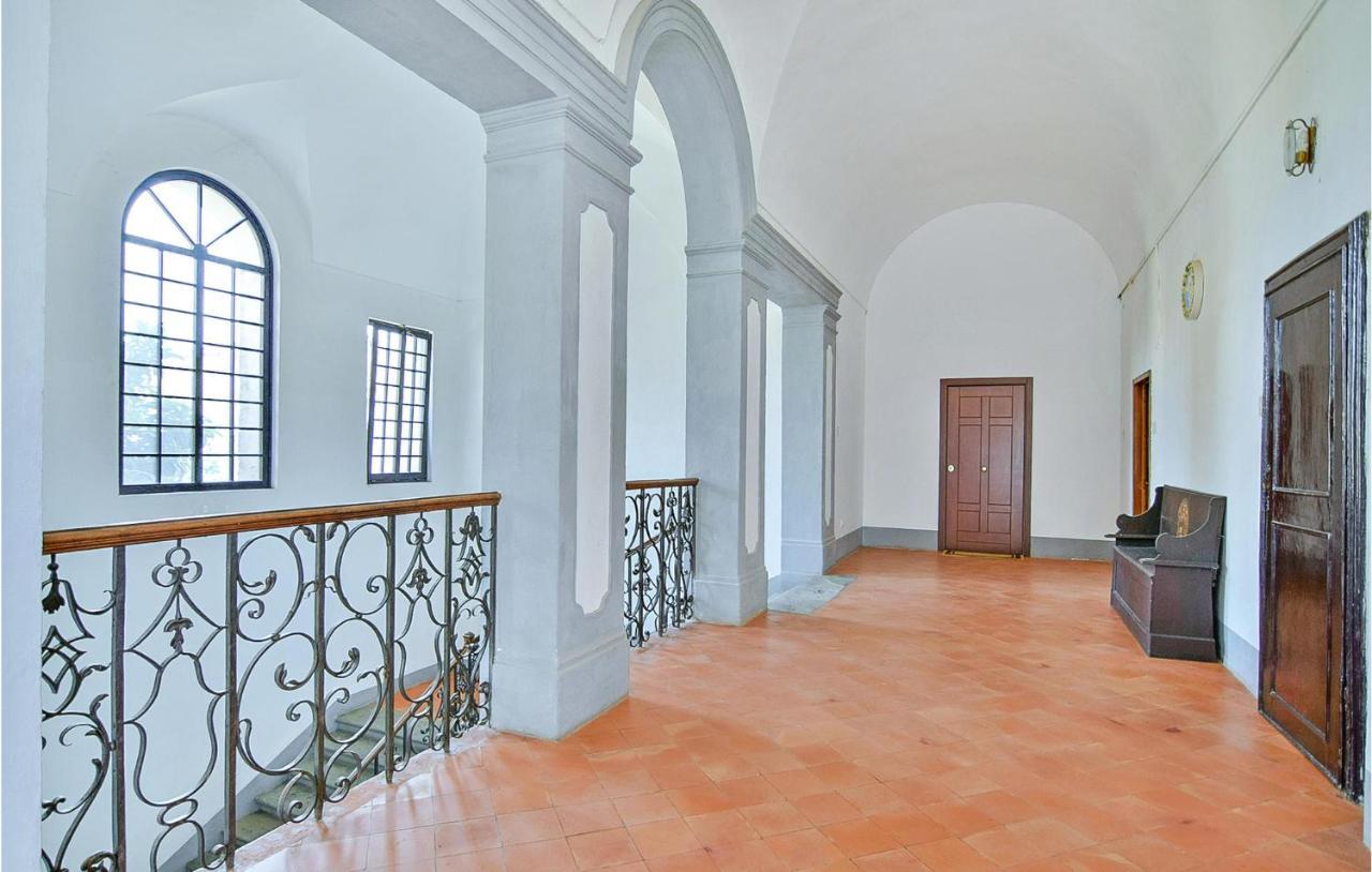 1 Bedroom Gorgeous Apartment In Ареццо Екстер'єр фото