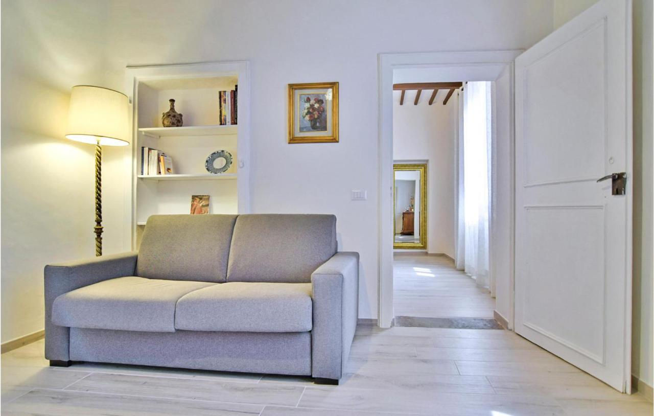 1 Bedroom Gorgeous Apartment In Ареццо Екстер'єр фото