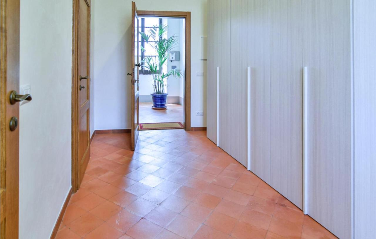 1 Bedroom Gorgeous Apartment In Ареццо Екстер'єр фото