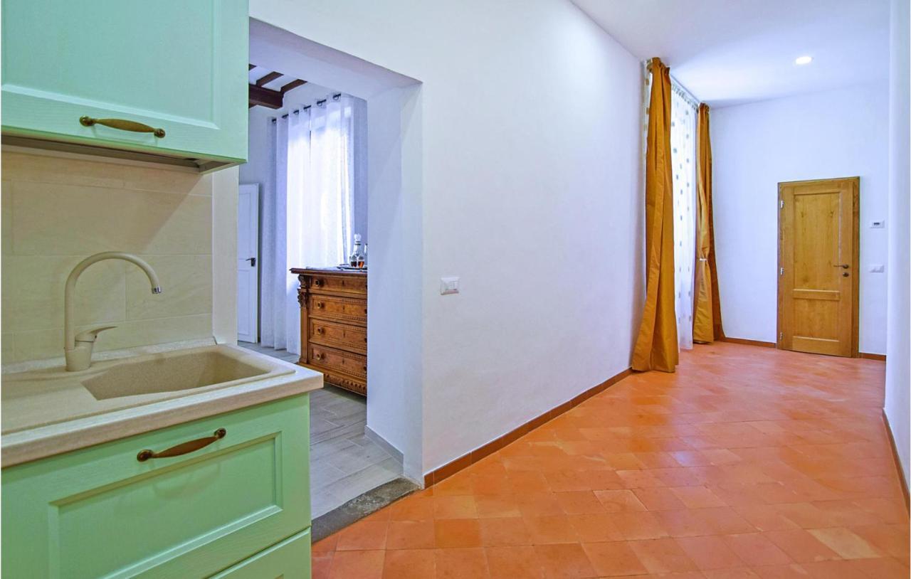 1 Bedroom Gorgeous Apartment In Ареццо Екстер'єр фото