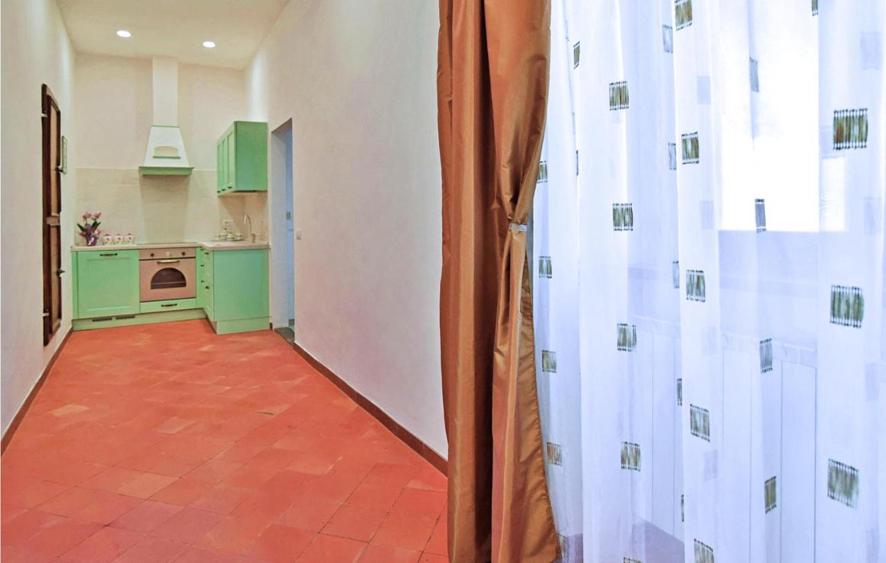 1 Bedroom Gorgeous Apartment In Ареццо Екстер'єр фото
